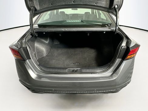 Used 2023 Nissan Altima 2.5 SR image 26