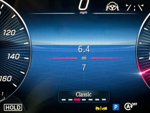 New 2026 Mercedes-Benz GLS 450 4MATIC image 36