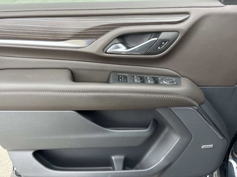 Certified 2022 GMC Yukon XL Denali w/ Denali Ultimate Package image 12