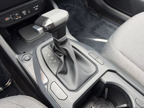 Used 2025 Kia K4 EX FWD image 25