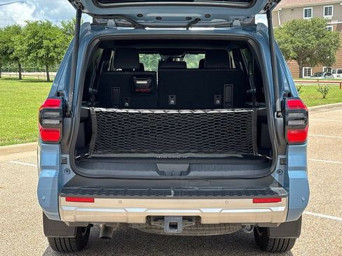 Used 2025 Toyota 4Runner Limited w/ Tow Technology Package AWD/4WD image 8