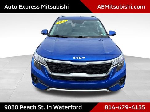 Used 2023 Kia Seltos S w/ Navigation Package AWD/4WD image 2
