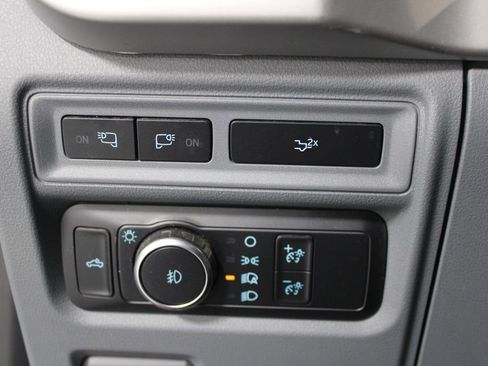 Used 2022 Ford F150 XLT w/ Equipment Group 302A High image 43