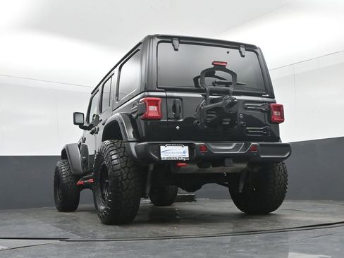 Used 2020 Jeep Wrangler Unlimited Rubicon w/ Dual Top Group AWD/4WD image 53