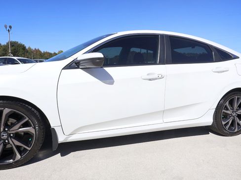Used 2020 Honda Civic Sport image 29