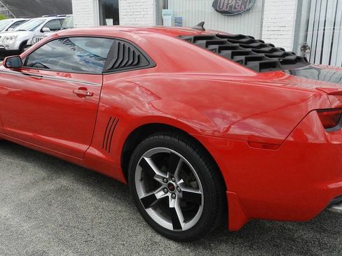Used 2011 Chevrolet Camaro LT w/ RS Package RWD image 8