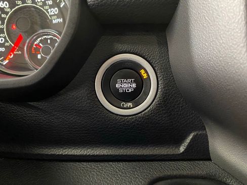 Used 2024 RAM 1500 Laramie image 30