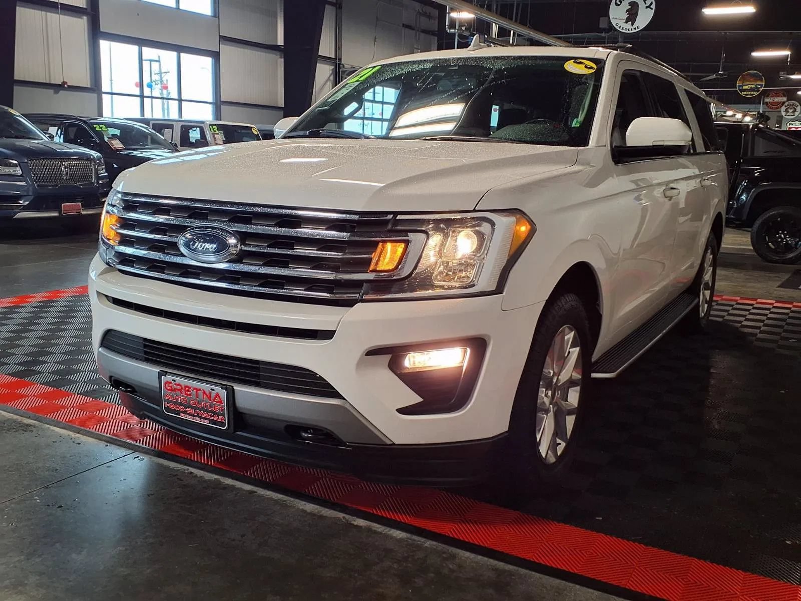 Used 2021 Ford Expedition Max XLT AWD/4WD image 4