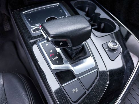 Used 2019 Audi Q7 3.0T Premium Plus AWD/4WD image 23