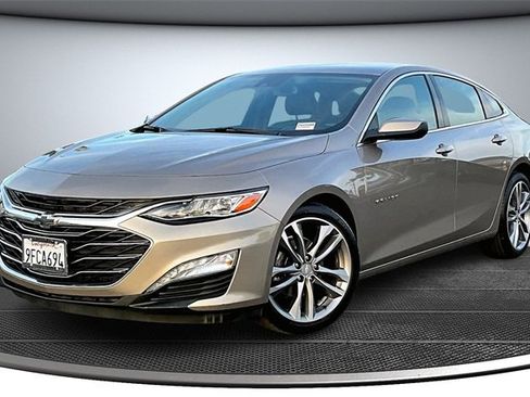 Used 2023 Chevrolet Malibu LT image 3
