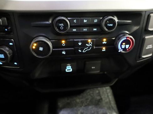 Used 2024 Ford F350 XLT w/ FX4 Off-Road Package image 23