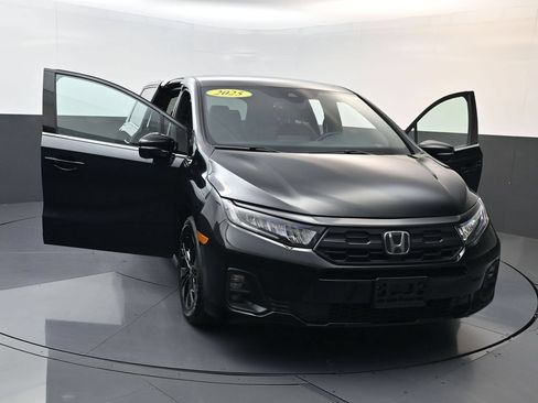 Used 2025 Honda Odyssey Sport-L image 33