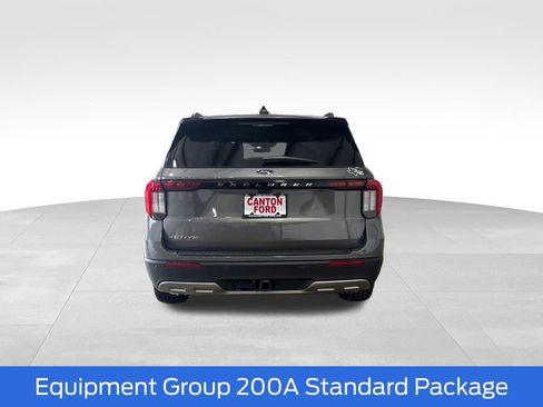 New 2026 Ford Explorer Active RWD image 5