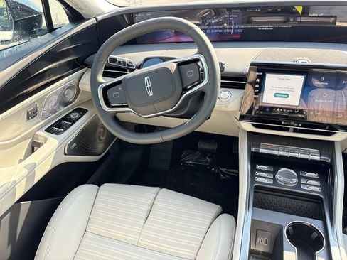 New 2026 Lincoln Nautilus Reserve AWD/4WD image 12