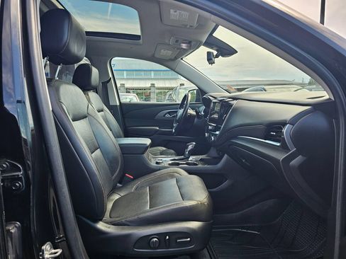 Used 2021 Chevrolet Traverse Premier w/ Redline Edition AWD/4WD image 10