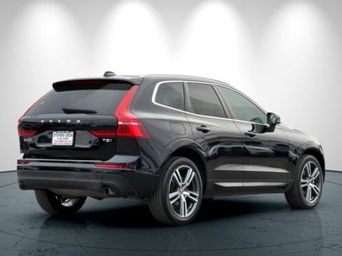 Used 2019 Volvo XC60 T5 Momentum w/ Protection Package Premier image 4