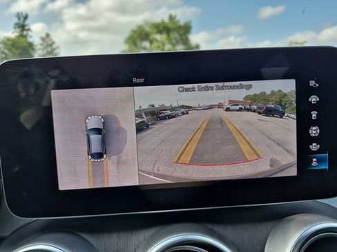 Used 2021 Mercedes-Benz GLC 300 4MATIC Coupe image 30