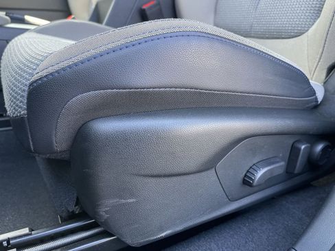 Certified 2025 Subaru Forester Premium AWD/4WD image 20