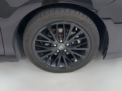 Used 2019 Toyota Camry SE image 32