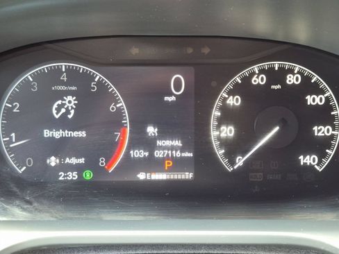 Used 2025 Honda HR-V Sport image 16