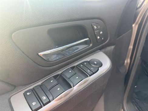 Used 2012 Chevrolet Tahoe LT image 25