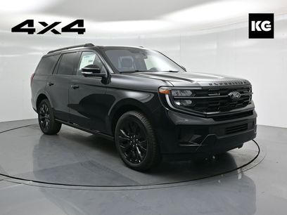 New 2025 Ford Expedition Platinum w/ Stealth Appearance Package