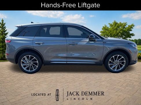 Used 2024 Lincoln Corsair AWD w/ Equipment Group 101A image 8