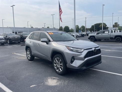 Used 2022 Toyota RAV4 XLE Premium FWD image 22