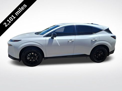 Used 2025 Nissan Murano SV AWD/4WD image 2