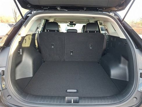 Used 2024 Kia Sportage EX image 29