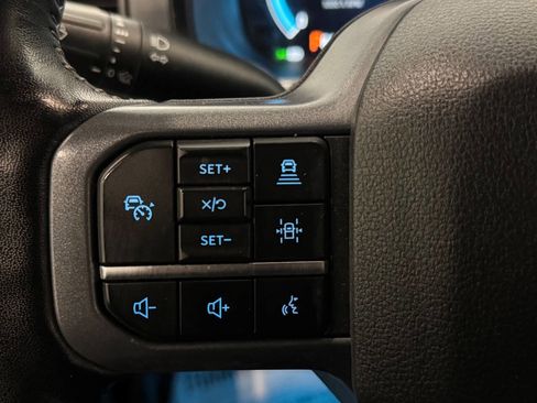 Used 2023 Ford F150 Lariat w/ Equipment Group 502A High image 28