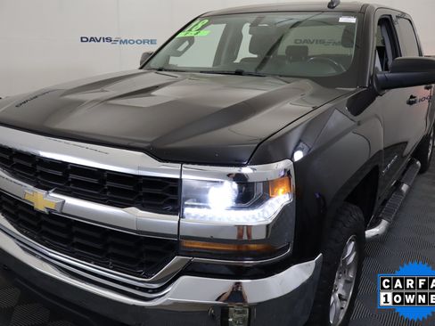 Used 2018 Chevrolet Silverado 1500 LT w/ All Star Edition AWD/4WD image 12