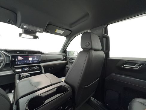 Used 2025 GMC Sierra 1500 AT4 AWD/4WD image 43