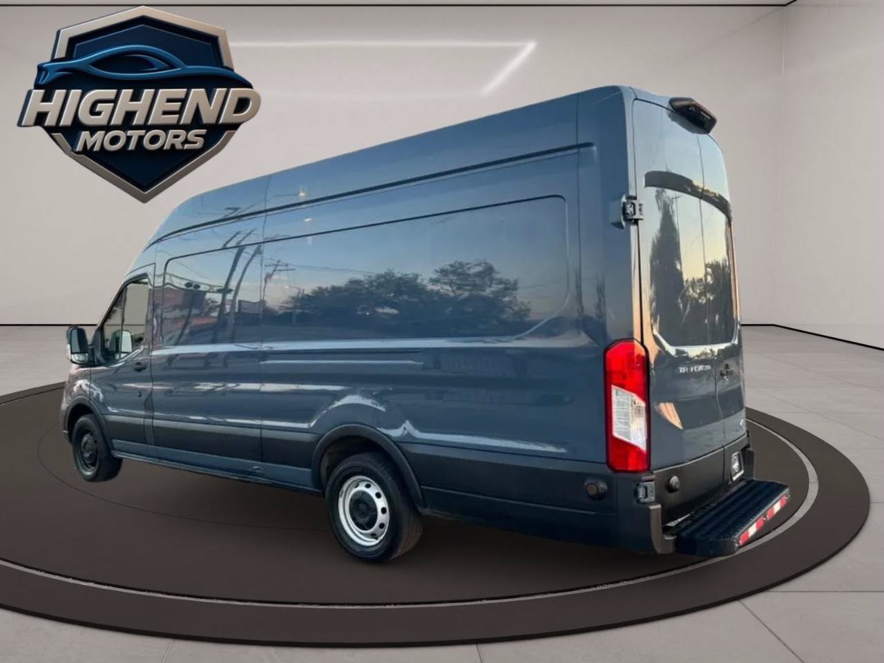 Used 2020 Ford Transit 250 148 High Roof Extended RWD image 4
