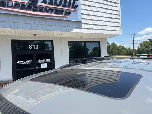 Used 2024 Dodge Durango GT RWD image 12