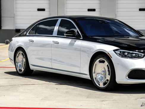 Used 2024 Mercedes-Benz Maybach S 580 4MATIC image 26