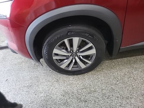 Used 2024 Nissan Pathfinder SL FWD image 4