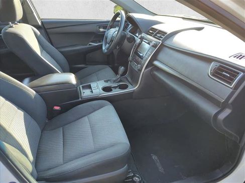 Used 2015 Toyota Camry LE FWD image 24