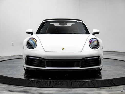 Used 2021 Porsche 911 Carrera 4 image 32
