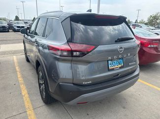 Used 2023 Nissan Rogue SV w/ SV Premium B Package AWD/4WD video 3