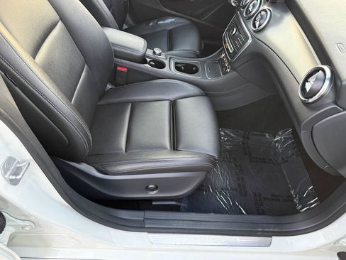 Used 2018 Mercedes-Benz CLA 250 image 23