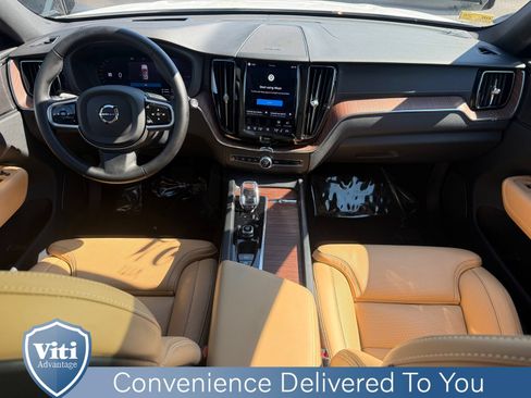 Used 2024 Volvo XC60 T8 Ultimate AWD/4WD image 2