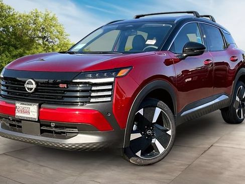 New 2026 Nissan Kicks SR FWD image 2