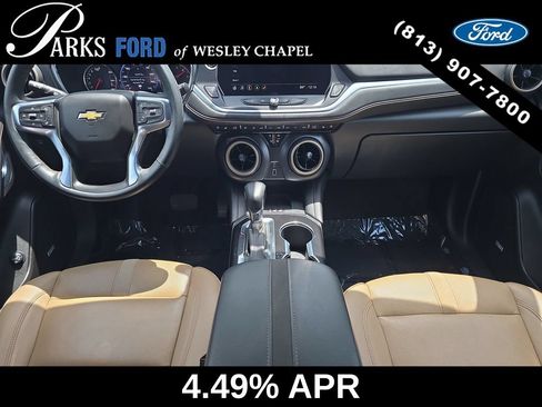 Used 2024 Chevrolet Blazer Premier w/ Enhanced Convenience Package FWD image 11