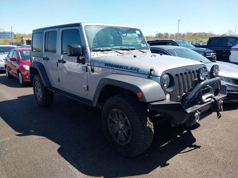Used 2016 Jeep Wrangler Unlimited Sport image 2