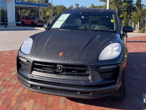 Used 2023 Porsche Macan image 5