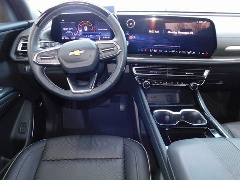 Used 2025 Chevrolet Traverse High Country w/ LPO, Floor Liner Package image 16