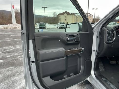 Used 2021 Chevrolet Silverado 1500 LT image 9