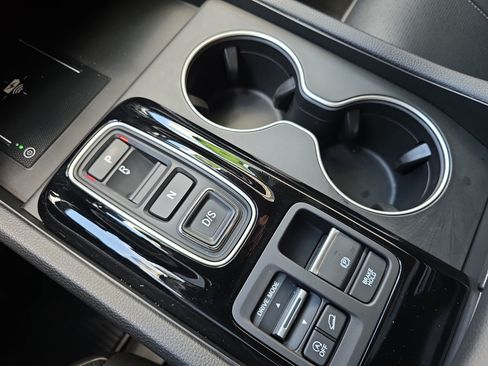 Certified 2025 Honda Pilot Elite image 24