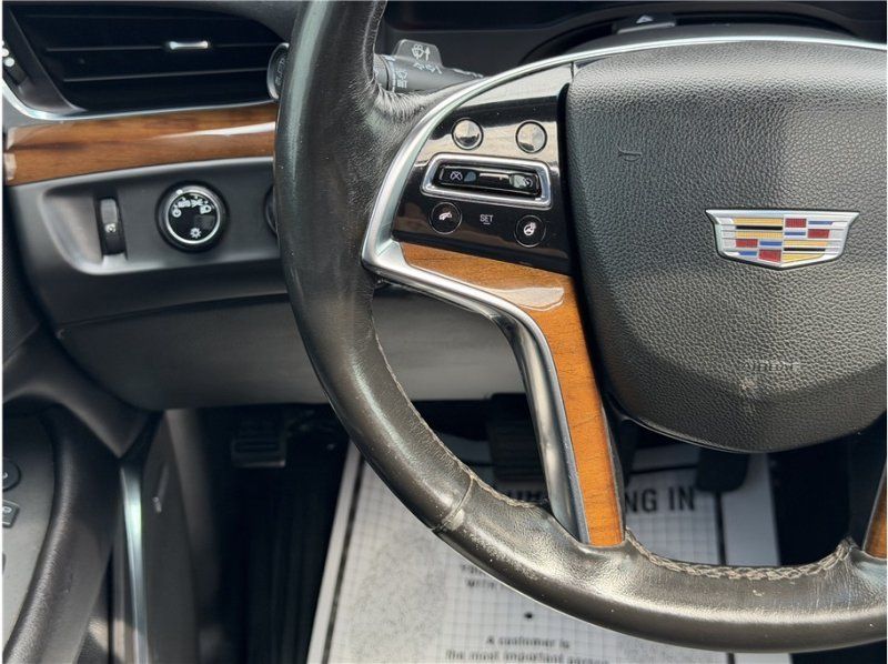 Used 2016 Cadillac Escalade ESV Luxury AWD/4WD image 40